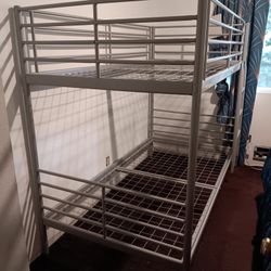 Twin Bunkbeds