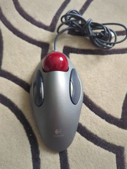 Logitech Trackman marble mouse - ergonomic mouse