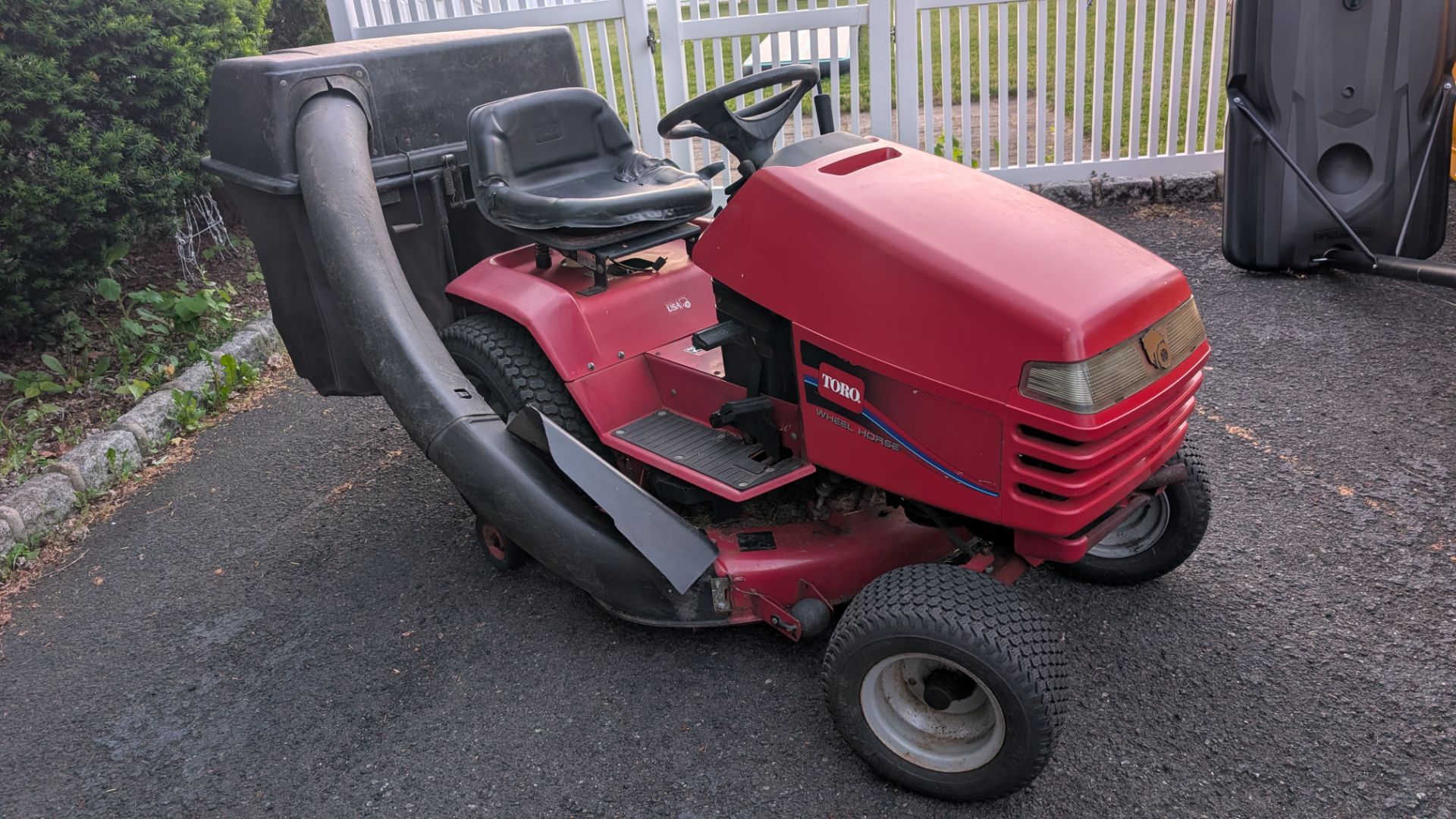 Toro Wheel Horse 265 Hydro Garden Tractor Mower