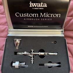 Iwata Custom Micron Takumi Side Feed Airbrush