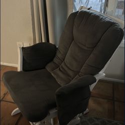 Rocking Chair 