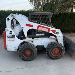 Skid Steer Bobcat S300