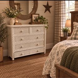 5 Drawer White Wicker Dresser