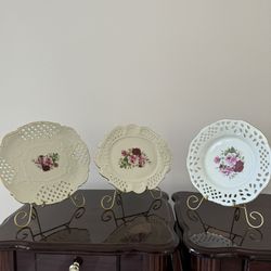 Decorative Antique Plates