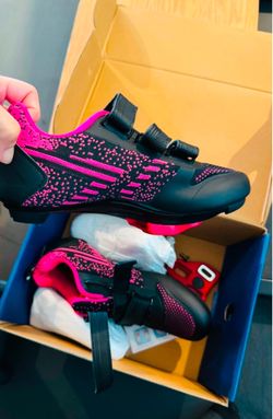 Brand new peloton shoes