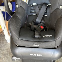 Baby/toddler car seat