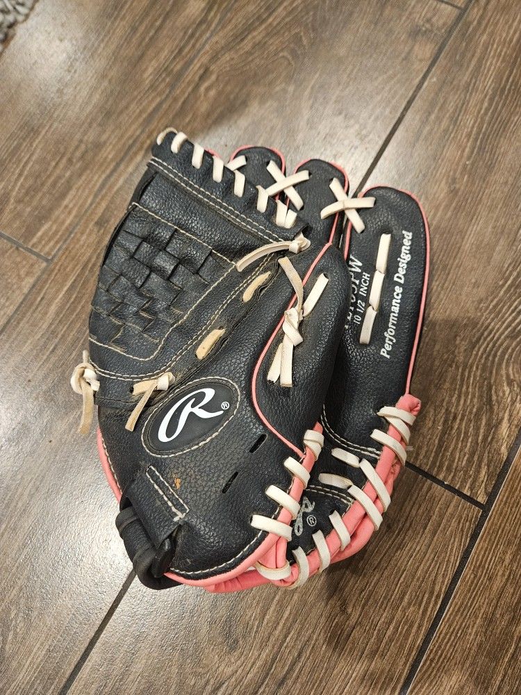Rawlings Baseball Glove