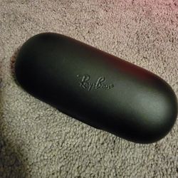 Ray Bans Charing Case