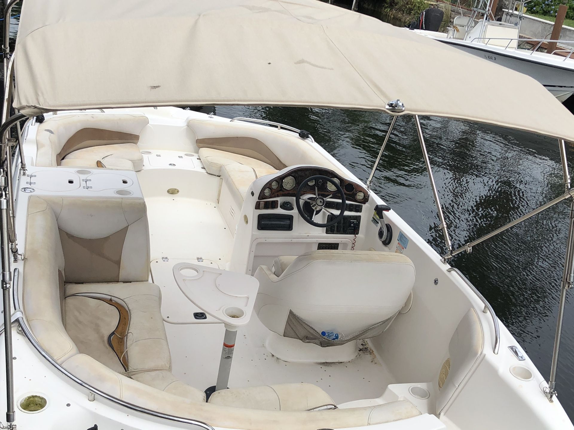 2004 Hurricane Deck Boat GS 2020 with Trailer and 135 Honda 4 Stroke