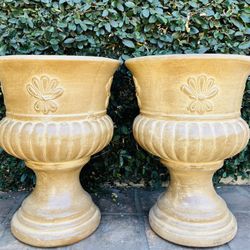 Set of 2 Extra Large Pedestal Flower Pot Planters