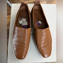Vince Saxon Slip On platform sneakers size 6.5