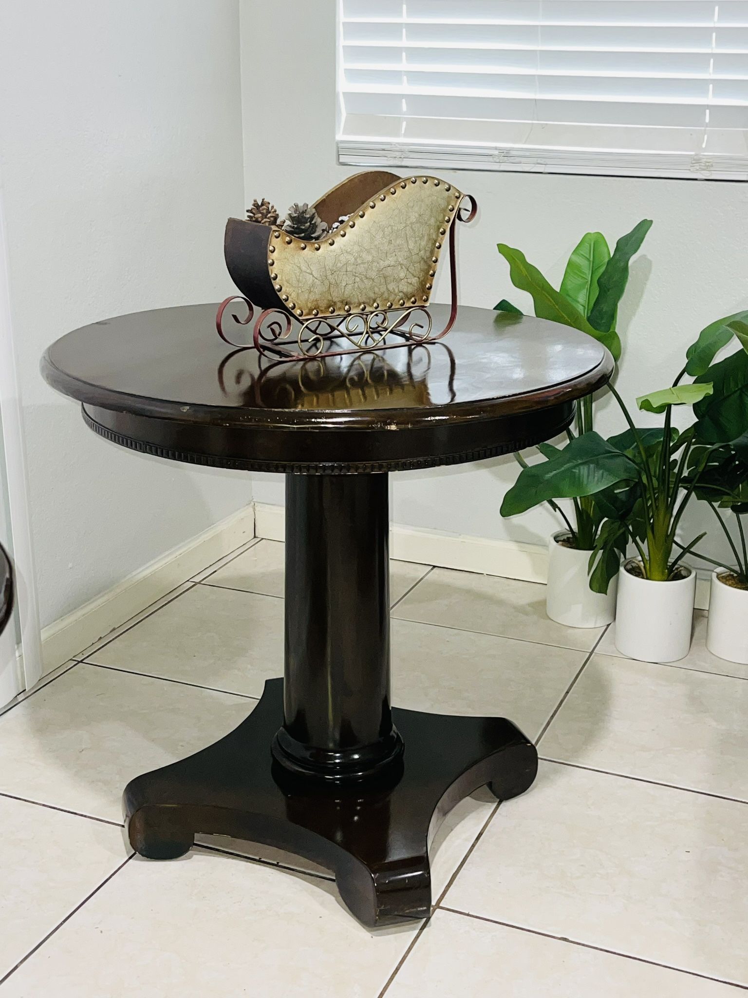 Side Table - Pedestal Table . Cocktail Table . REAL WOOD SUPER STURDY