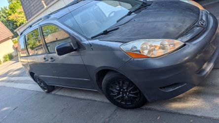 2008 Toyota Sienna