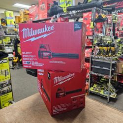 Milwaukee M12 12V Lithium-Ion Cordless Compact Spot Blower (Tool-Only)