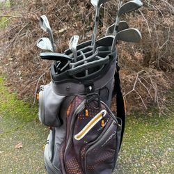 Golf Clubs (Maxfli Bag)