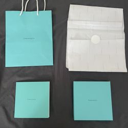 Medium Sized Tiffany & Co Gift Set