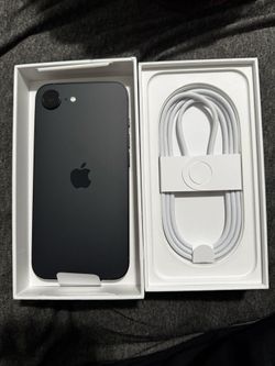 BRAND NEW iPhone 17e 256GB Black (AT&T) 📱
