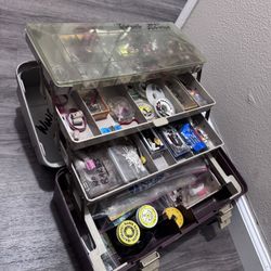 PLANO vintage tackle box