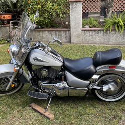 2004 Suzuki Intruder 1500 LC