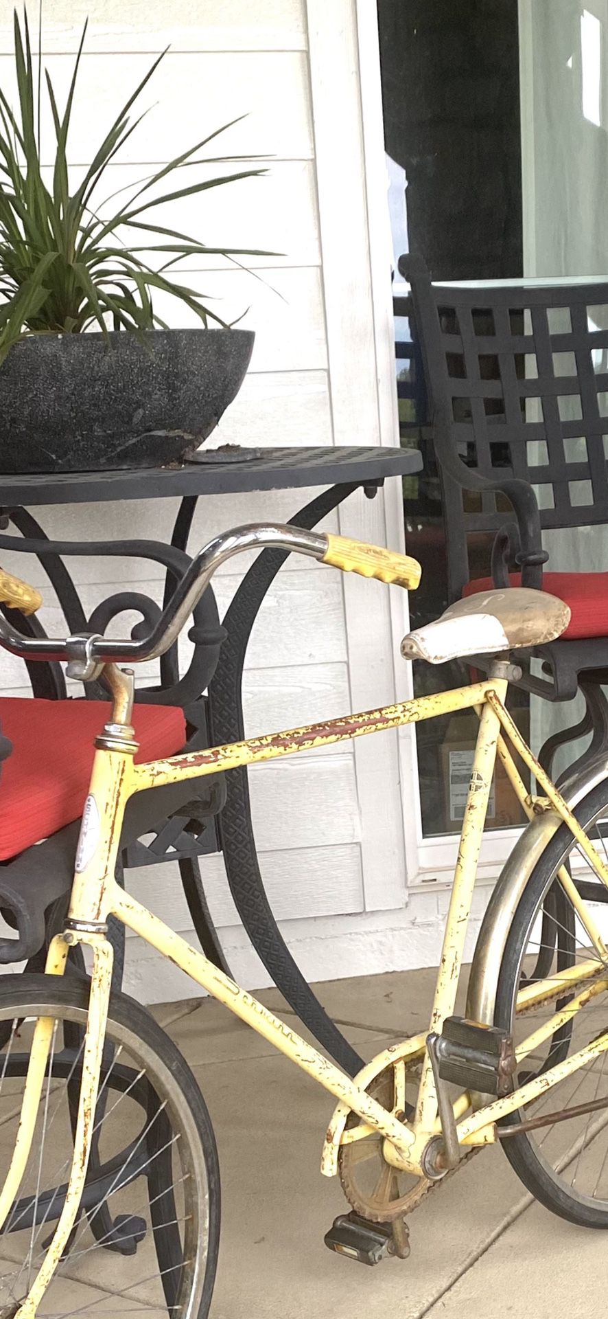 Vintage Yellow Schwinn bike