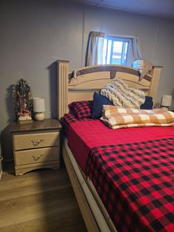 Bedroom Set Bed Frame and Nightstand