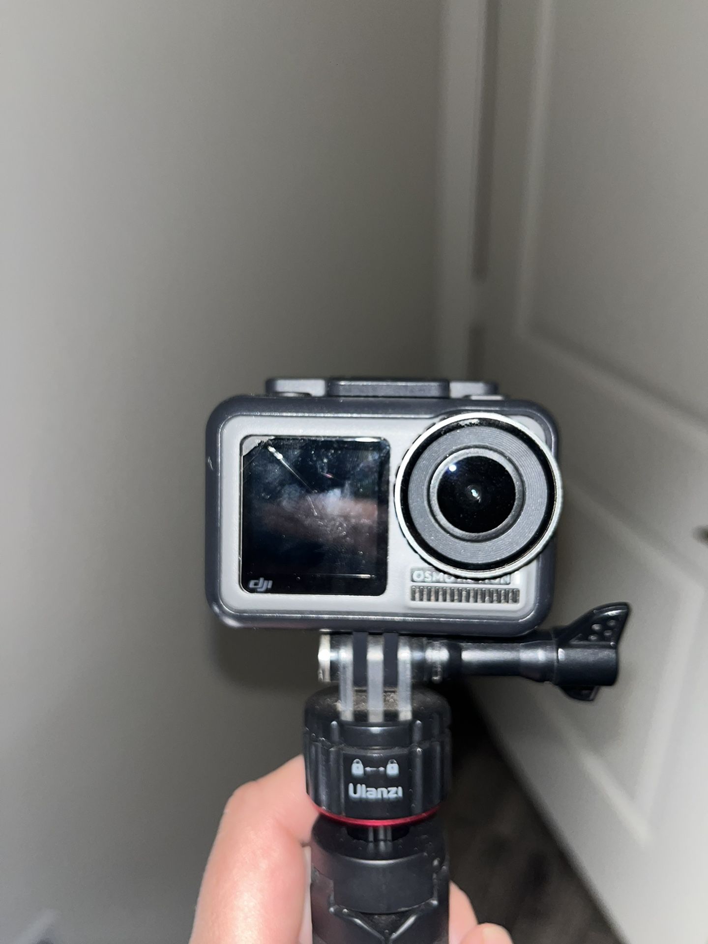 DJI OSMO ACTION SPORTS CAMERA
