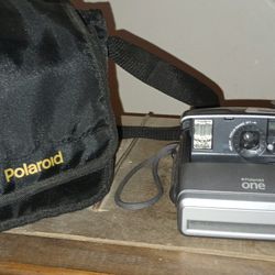 New!! Never Used..Polaroid One With Polaroid Carrying Case