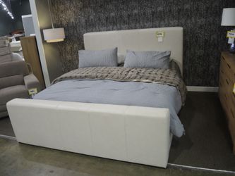 Modern White Leather Upholstered Platform Bed - Panel-Stitched Headboard & Footboard