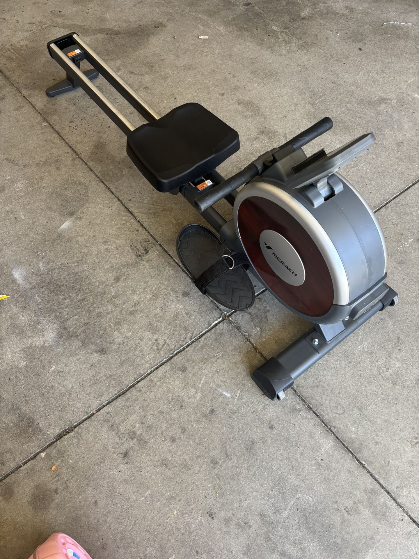 Merach Rowing Machine 