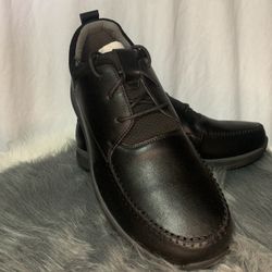 Man Shoe Size 15