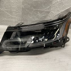 2018,2019,2020 2021,2022 Land Rover Sport Left Headlight