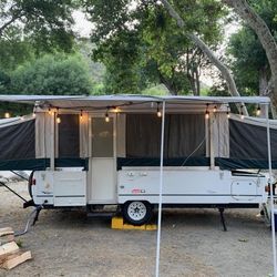 2002 Coleman Fairlake Popup Trailer 