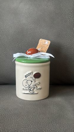 New Rae Dunn Snoopy Football Touch Down Ceramic Canister