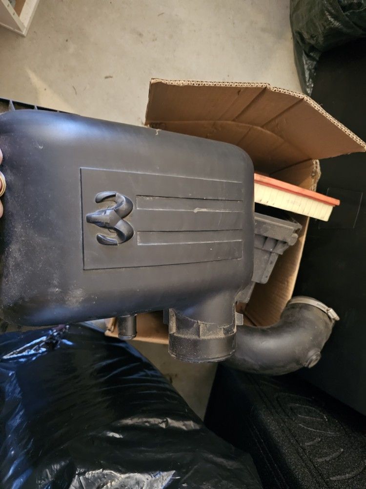 2013 Ram 1500 Hemi Stock Intake