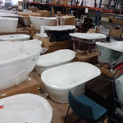BLOW OUT SALE  FREESTANDING BATHTUBS-THIS WEEKEND ONLY 1/5To 1/7