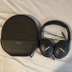 Bose Bluetooth And Wired Headphones With Case And Charger