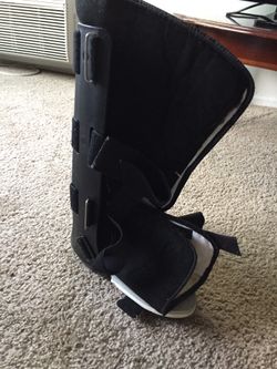 Walker fracture boot