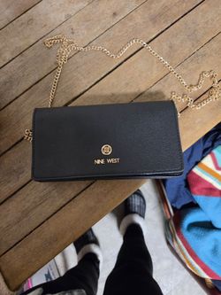 Nine west wallet