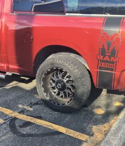 TIS OffRoad Rims And Tires