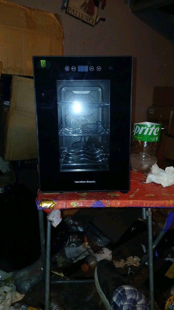 🤮NEW HAMILTON BEACH 6 WINE BOTTLE COOLER