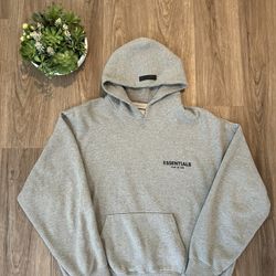 Men’s XL Essentials Fear Of God Fleece II Hoodie 