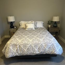 Full / Queen Size bed (never Used)