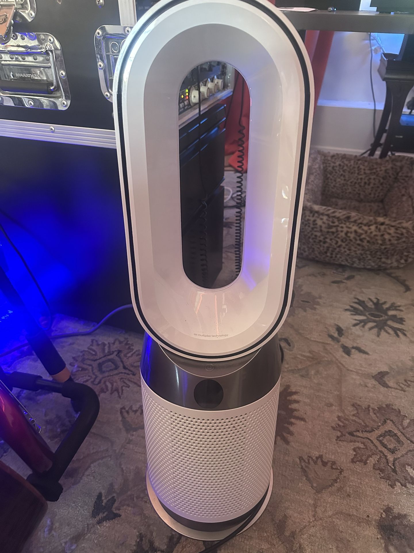 Dyson Hot+Cool Gen1 HP10 Purifier - White | $300