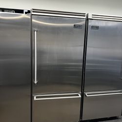 Viking 36”Wide Built In Bottom Freezer Refrigerator 5Series 