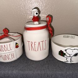 NEW Rae Dunn x Peanuts Snoopy Christmas Pet Bowls and Treat Canister Set
