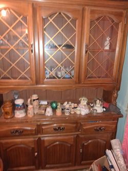 Wood China Hutch Cabinet with Glass Doors