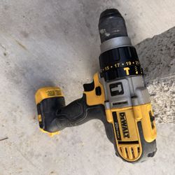 DeWalt 1/2 In 20 Volt Max Variable Speed Cordless Hammer Drill Works Perfect ( No Battery Include) $$ 110