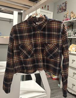  Long Sleeve Flannel Shirt (size Medium)