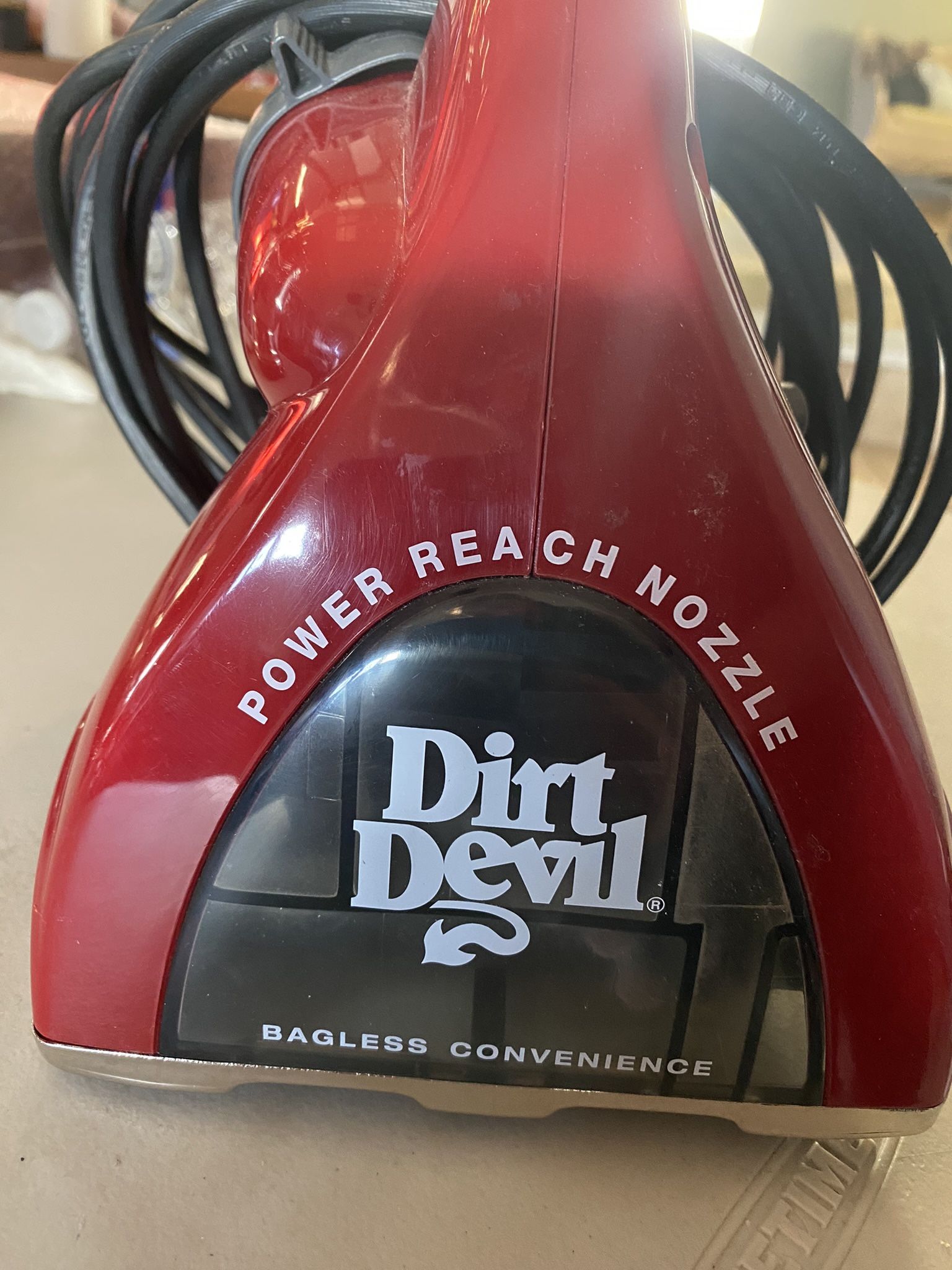 Dirt Devil 08245 hand vacuum cleaner, corded bagless; HEPA Power Reach 6.5A It won't be used much like new