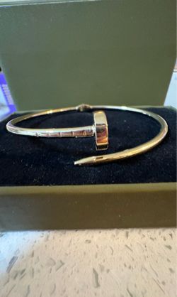 10k Yellow Gold Nail Bangle